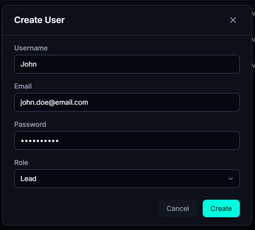 Create User formu (Username, Email, Password, Role) ve rütbeye göre sınırlandırılmış rol seçici.